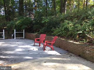 150 Glen Riddle Road Media, PA 19063 - Photo 4 of 32 Spacious Floating Patio