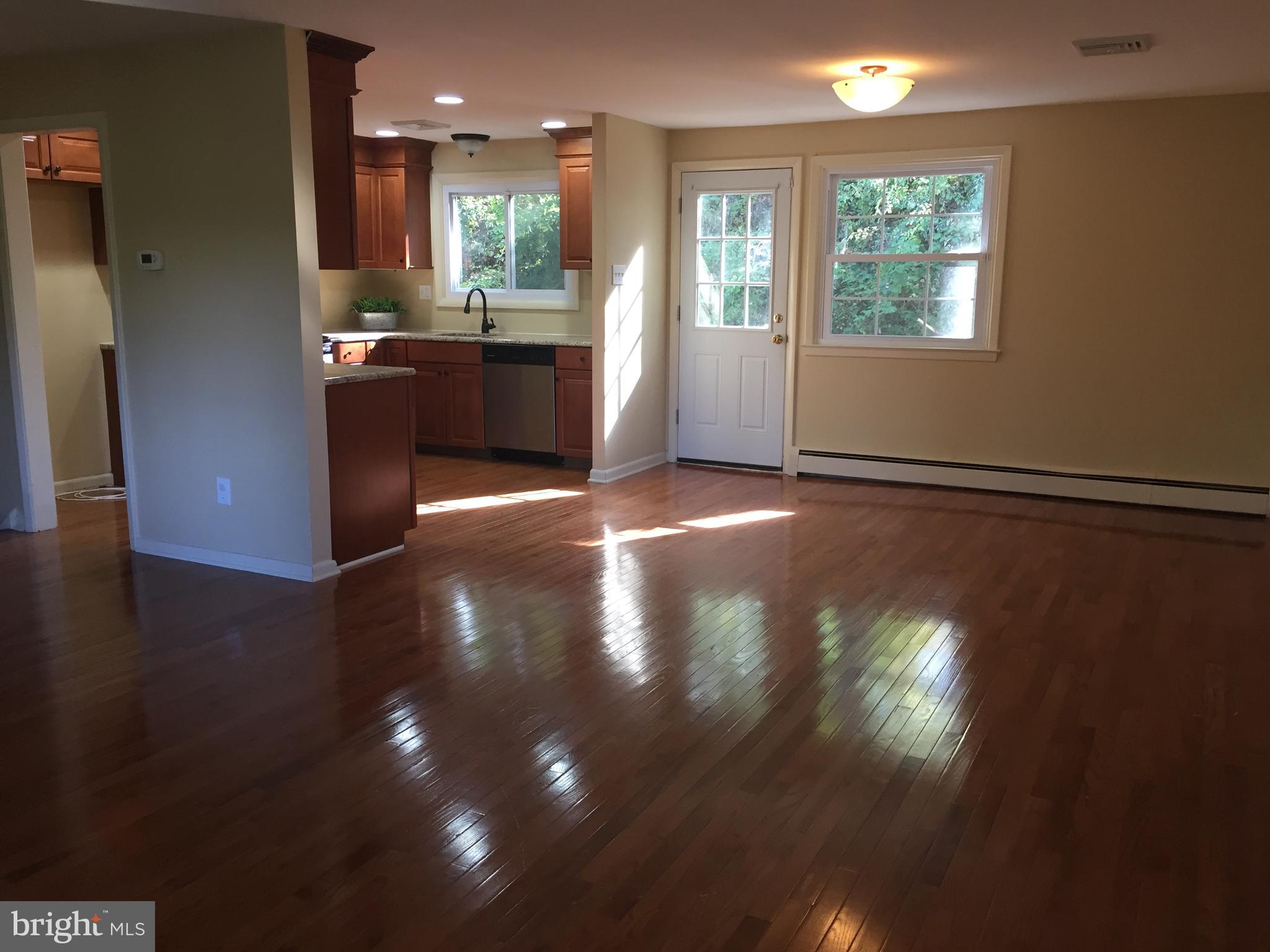 150 Glen Riddle Road Media, PA 19063 - Photo 8 of 32 Gleaming Hardwood Floors