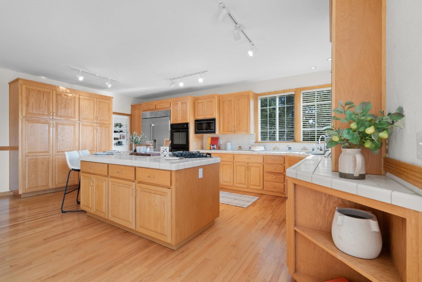 735 Meadow Road Aptos, CA 95003 - Photo 24 of 89 Gallery Image 24