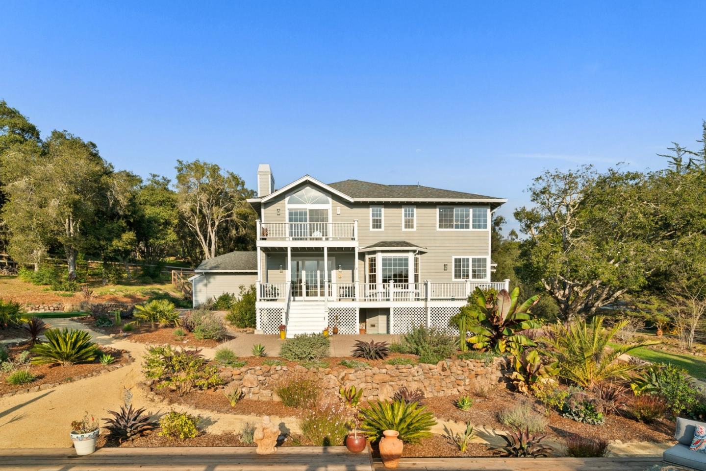 735 Meadow Road Aptos, CA 95003 - Photo 6 of 89 Gallery Image 6