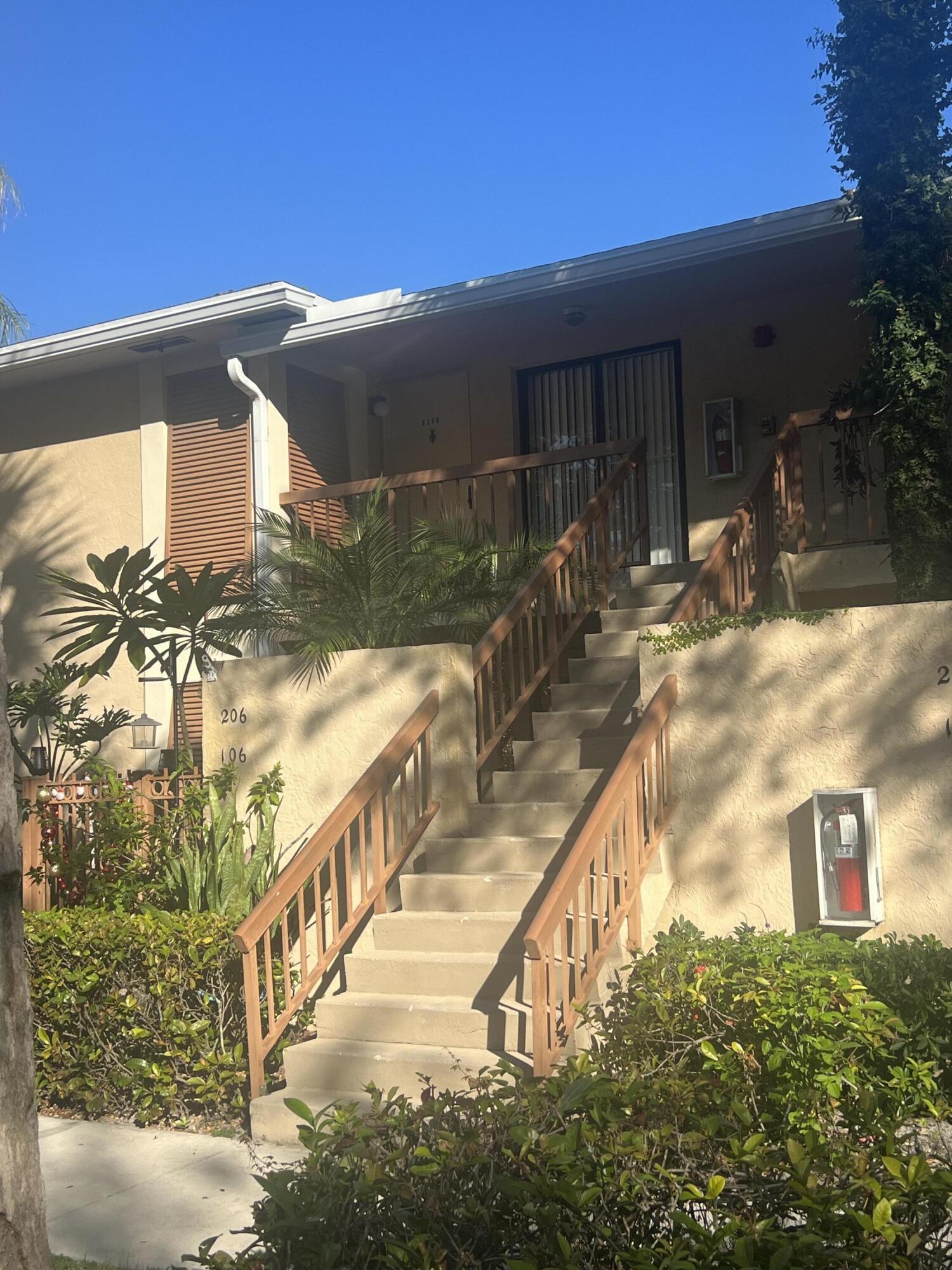 3939 Northeast 5th Avenue, Unit B206 Boca Raton, FL 33431 - Photo 29 of 38 IMG_0528