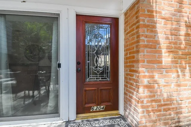 $2,300 | 6304 Riverview Way, Houston, TX 77057