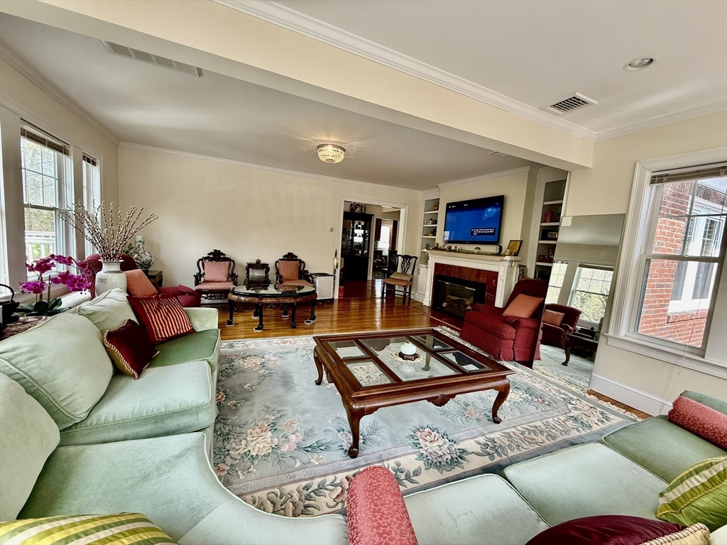 39 Greycliff Road Boston, MA 02135 - Photo 18 of 42