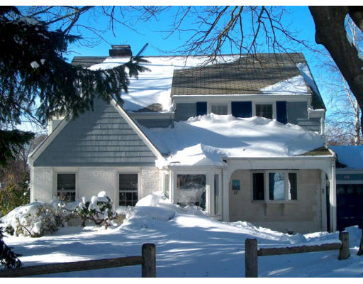 27 Wyman Road Marblehead, MA 01945 - Photo 1 of 8 Gallery Image 1
