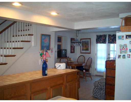 27 Wyman Road Marblehead, MA 01945 - Photo 5 of 8 Gallery Image 5