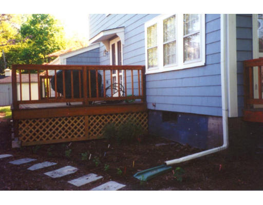 27 Wyman Road Marblehead, MA 01945 - Photo 6 of 8 Gallery Image 6