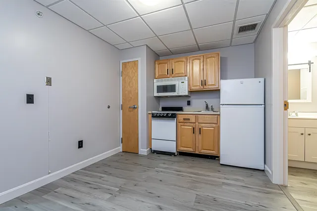 $3,500 | 29 Center Street, Unit 7, Goffstown, NH 03045