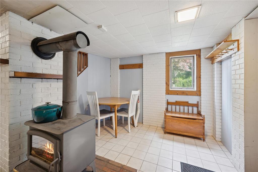 452 Airport Road Butler, PA 16002 - Photo 33 of 45 a dining room with furniture and a window