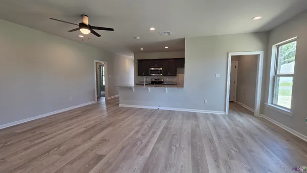 $2,000 | 25662 Tarver Street, Denham Springs, LA 70726