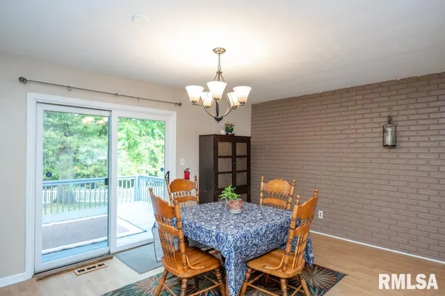 $268,000 | 6315 North Post Oak Road, Peoria, IL 61615