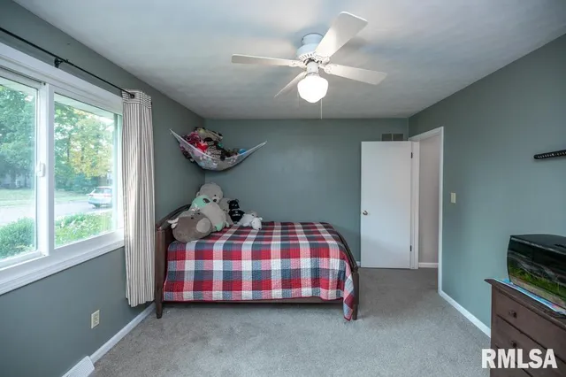 $268,000 | 6315 North Post Oak Road, Peoria, IL 61615