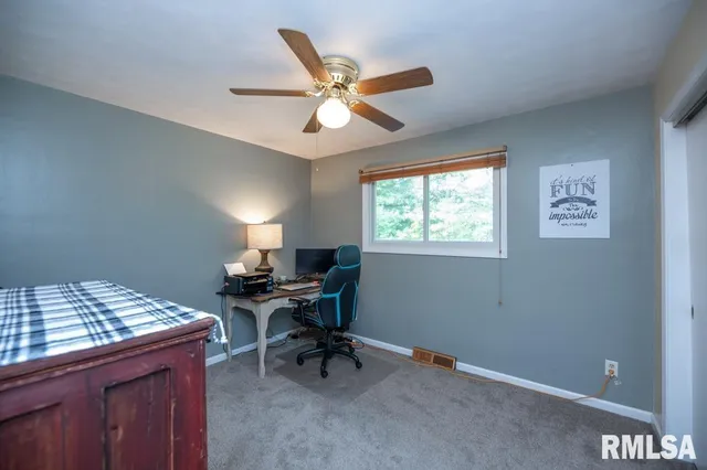 $268,000 | 6315 North Post Oak Road, Peoria, IL 61615