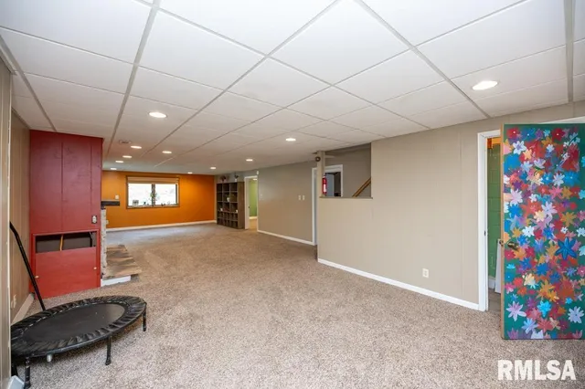 $268,000 | 6315 North Post Oak Road, Peoria, IL 61615