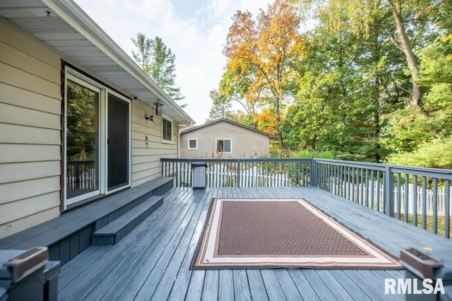 $268,000 | 6315 North Post Oak Road, Peoria, IL 61615