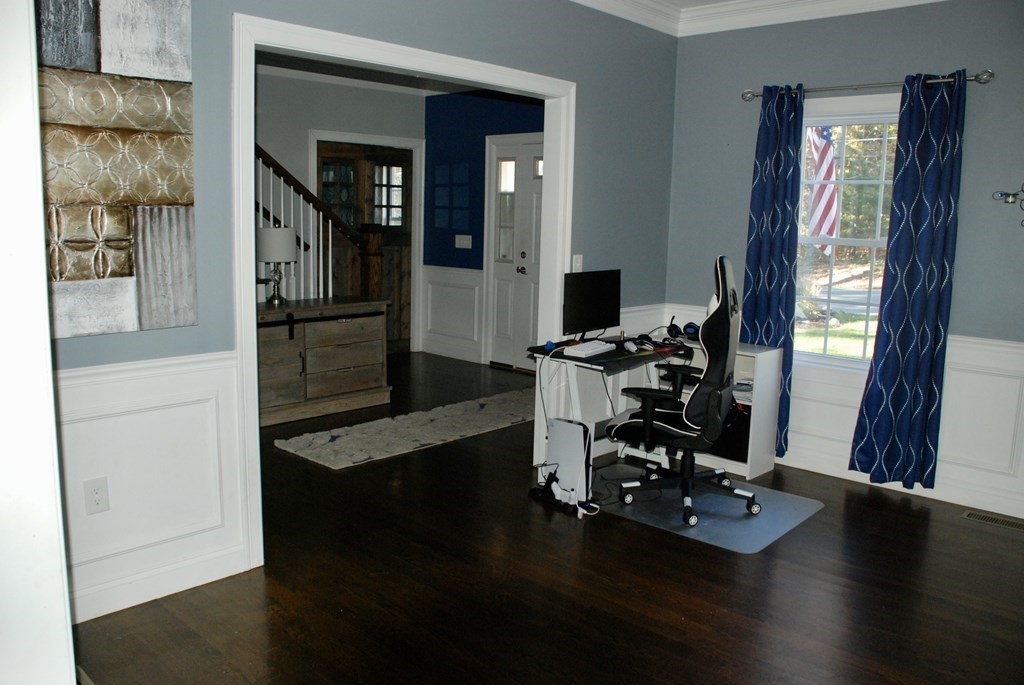 2 Ledge Road Chelmsford, MA 01863 - Photo 11 of 40