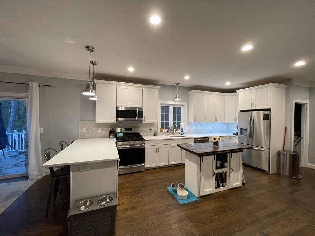 2 Ledge Road Chelmsford, MA 01863 - Photo 12 of 40