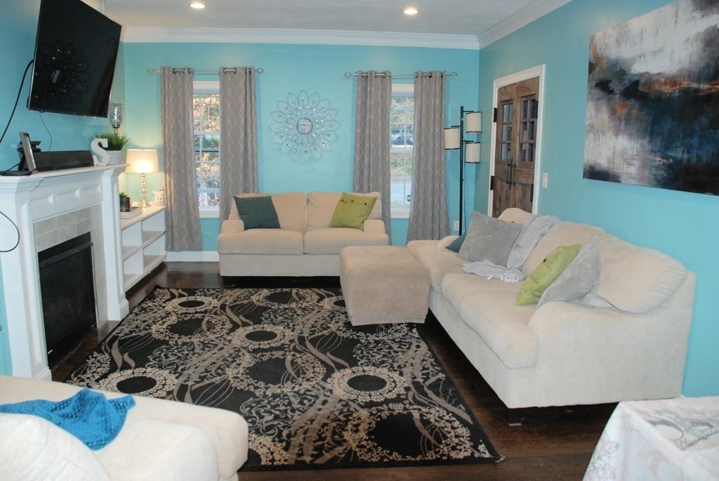 2 Ledge Road Chelmsford, MA 01863 - Photo 19 of 40