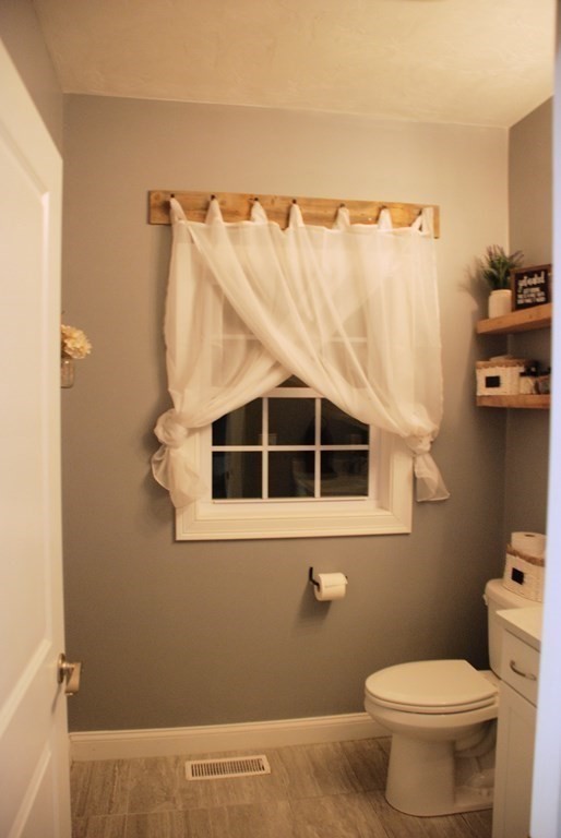 2 Ledge Road Chelmsford, MA 01863 - Photo 21 of 40