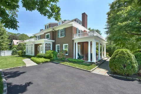 $1,975,000 | 111 Prospect Drive, Chappaqua, NY 10514
