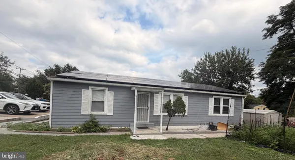 $2,600 | 1223 Chillum Road, Hyattsville, MD 20782