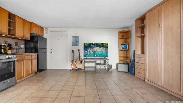 $220,000 | 824 Kinau Street, Unit 1211, Honolulu, HI 96813