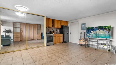 $220,000 | 824 Kinau Street, Unit 1211, Honolulu, HI 96813