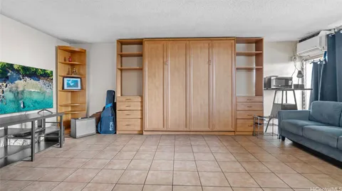$220,000 | 824 Kinau Street, Unit 1211, Honolulu, HI 96813