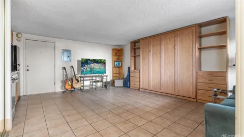 $220,000 | 824 Kinau Street, Unit 1211, Honolulu, HI 96813