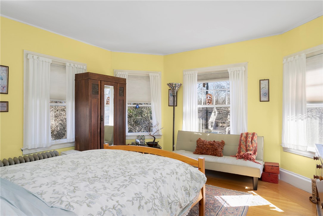 217 Washington Road Barrington, RI 02806 - Photo 30 of 48