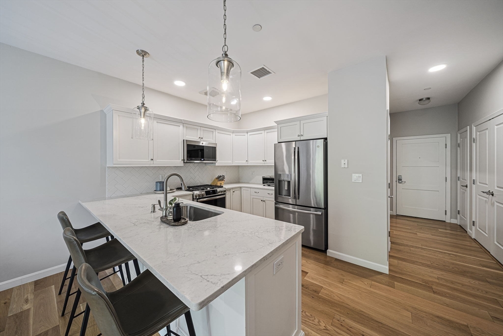 1 Revolution Way, Unit 104 Canton, MA 02021 - Photo 14 of 39