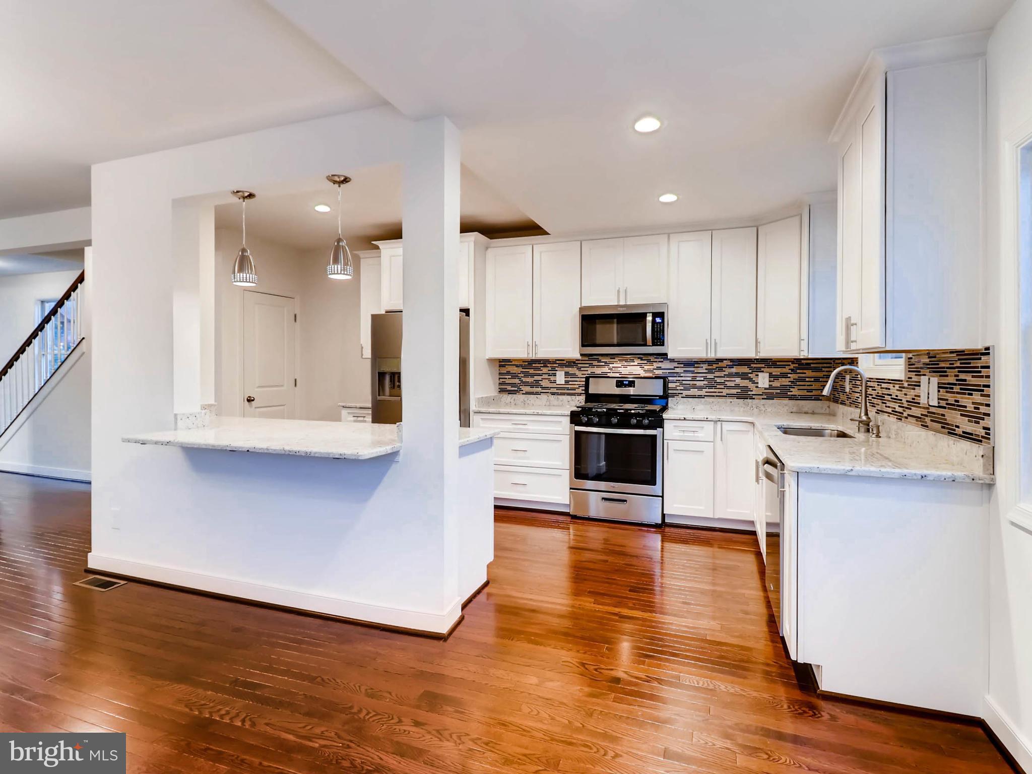 9907 Harford Road Baltimore, MD 21234 - Photo 11 of 30 Granite Countertops