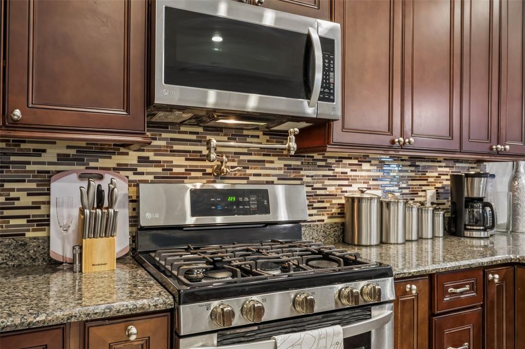 1628 Crossvine Court Trinity, FL 34655 - Photo 17 of 58