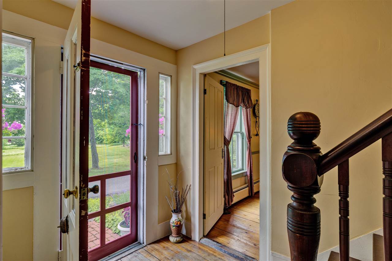 64 Little Sunapee Road New London, NH 03257 - Photo 14 of 39