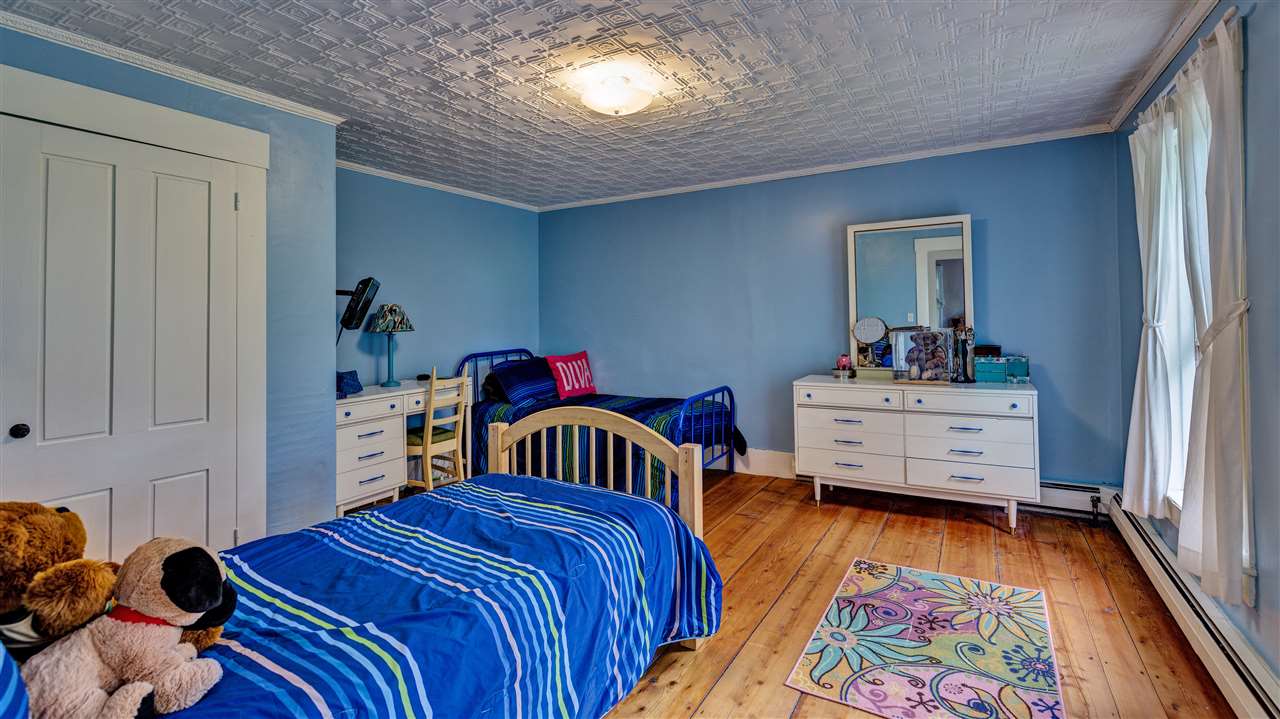 64 Little Sunapee Road New London, NH 03257 - Photo 26 of 39