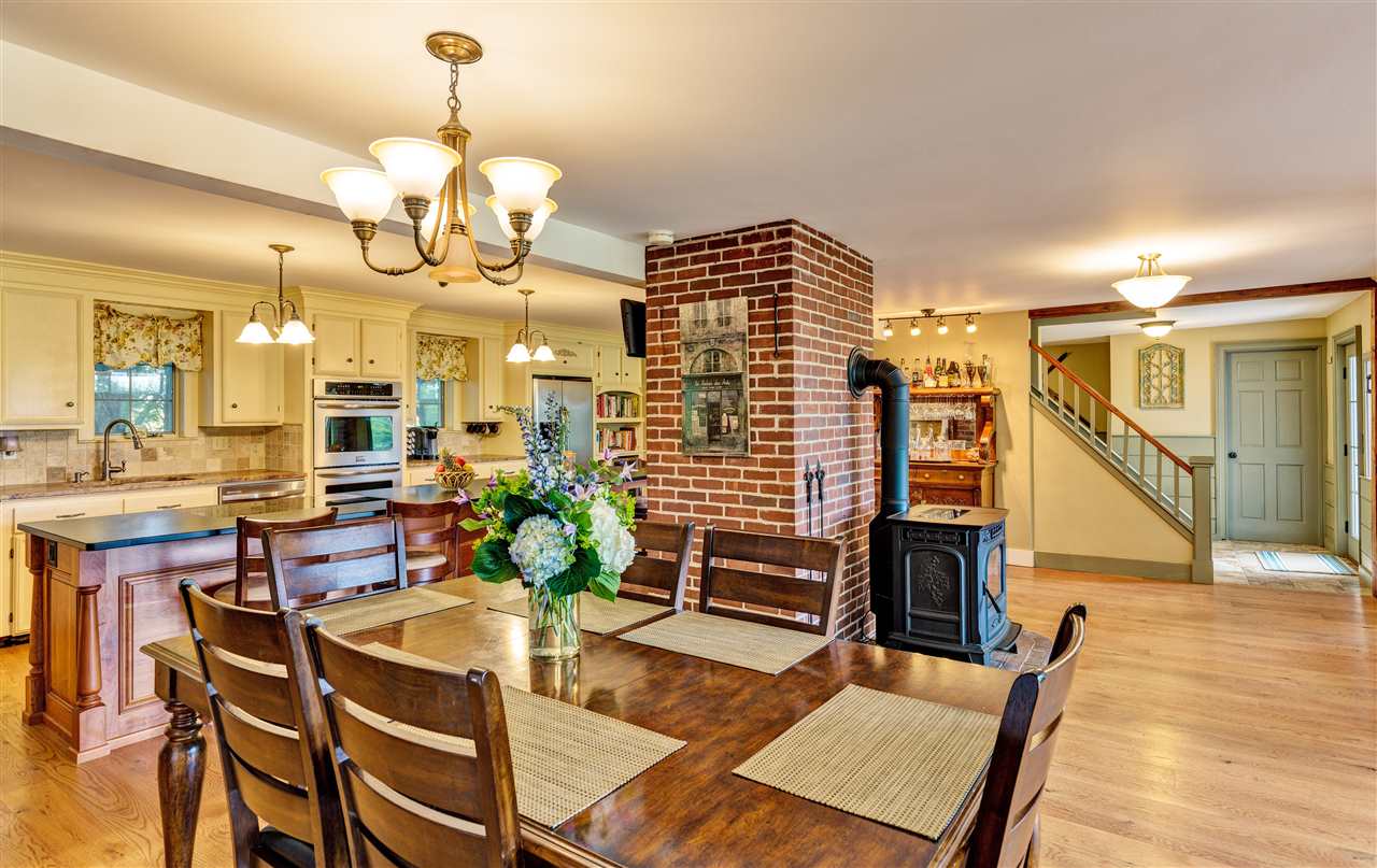 64 Little Sunapee Road New London, NH 03257 - Photo 7 of 39