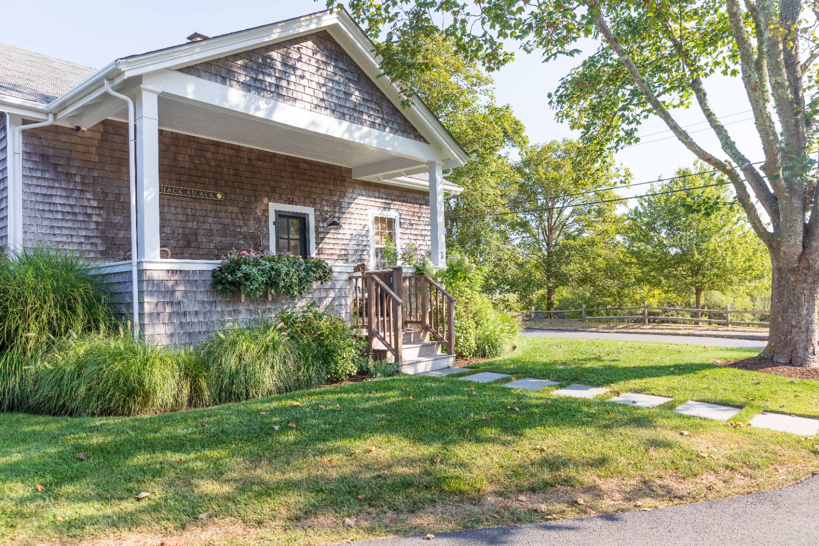 1 Grove Lane Nantucket, MA 02554 - Photo 5 of 44