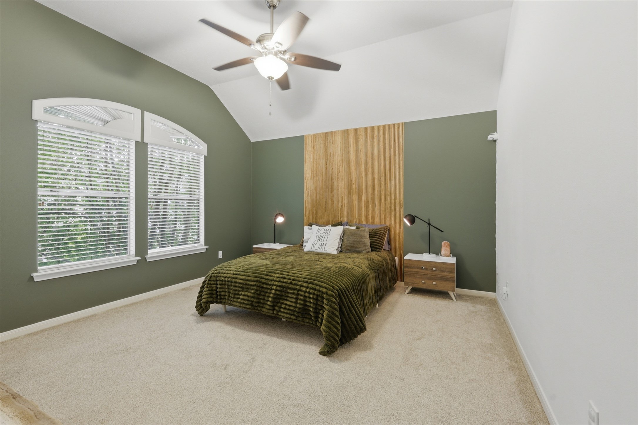 1923 Bailey Street Houston, TX 77006 - Photo 13 of 23 Primary room is large and has a walk-in closet