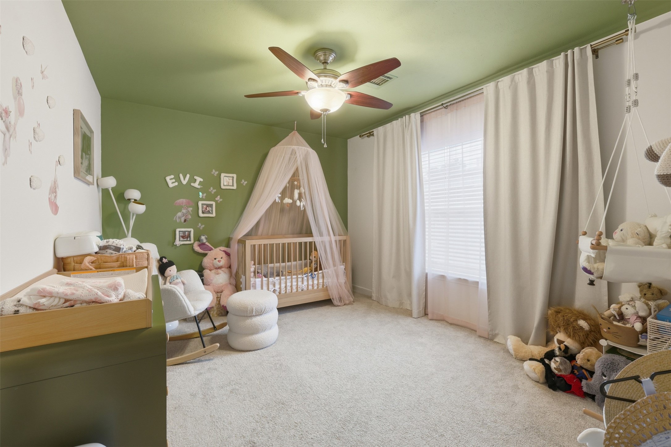 1923 Bailey Street Houston, TX 77006 - Photo 17 of 23 secondary bedroom
