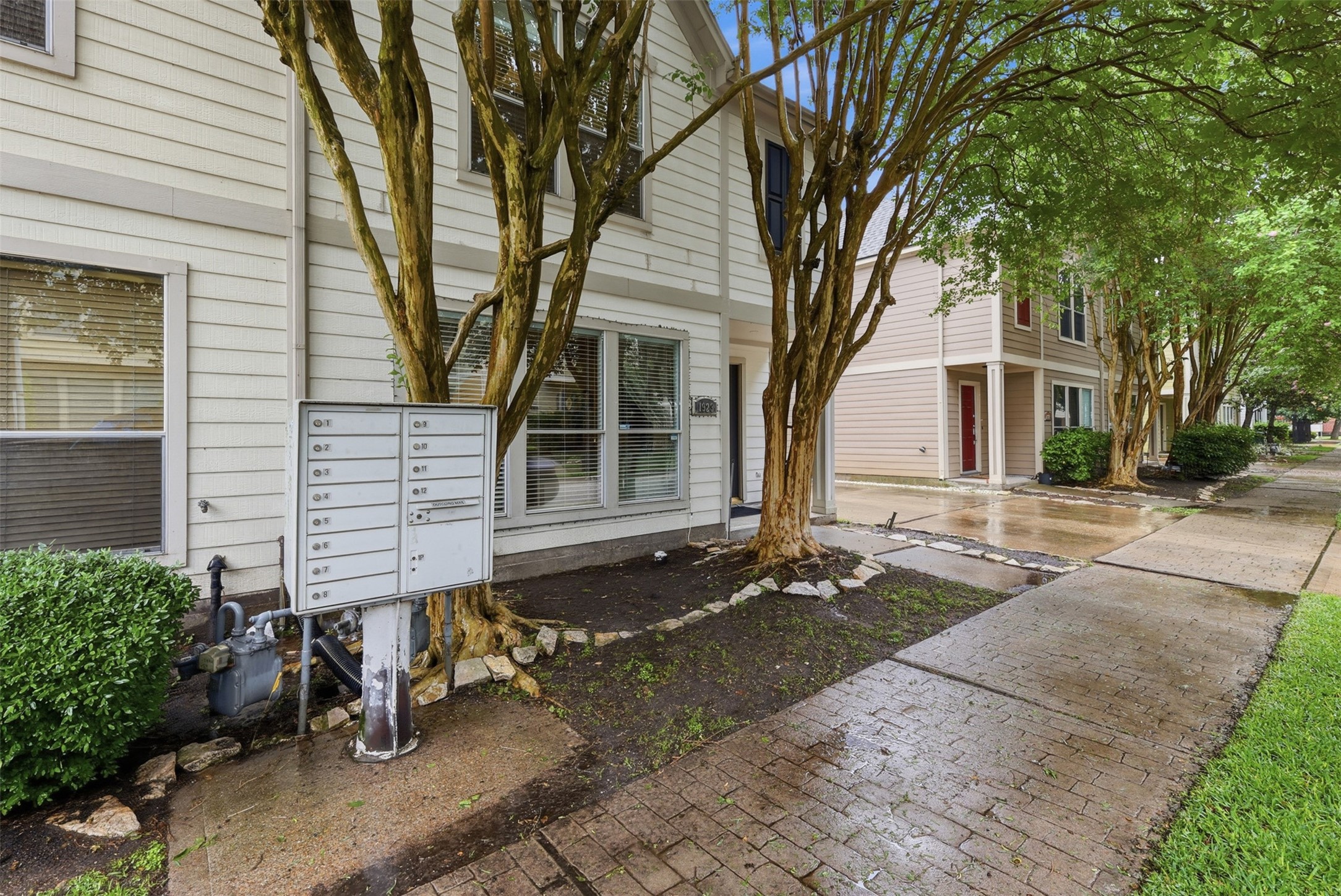 1923 Bailey Street Houston, TX 77006 - Photo 23 of 23