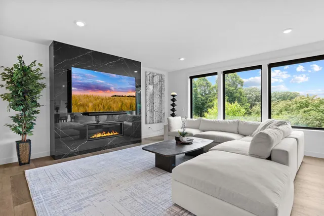 $1,159,000 | 9612 Iron Horse Road, Woodbury, MN 55129