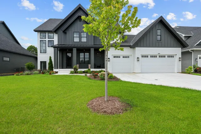 $1,159,000 | 9612 Iron Horse Road, Woodbury, MN 55129