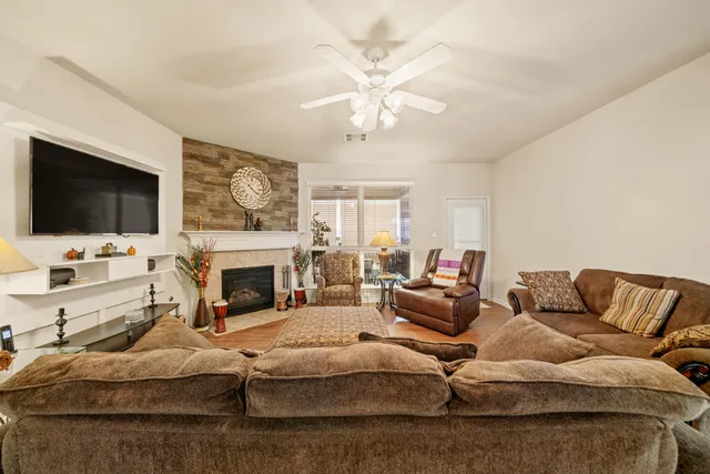 $370,000 | 19523 South Oblong Circle, Cypress, TX 77429