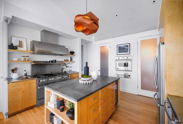 $5,300,000 | 2580 Mar E Street, Tiburon, CA 94920