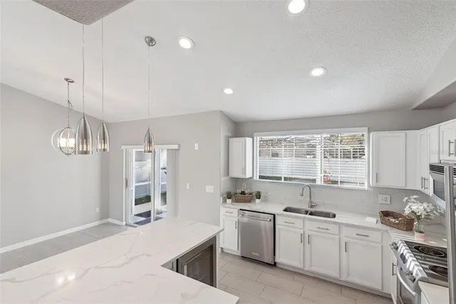 $425,000 | 10948 Dearden Circle, Orlando, FL 32817