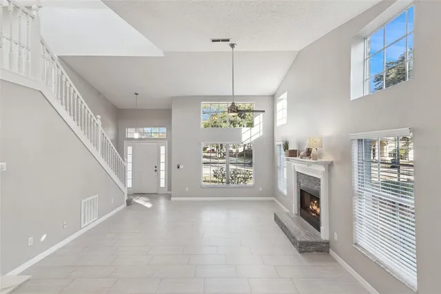 $425,000 | 10948 Dearden Circle, Orlando, FL 32817