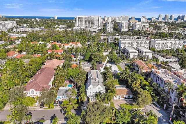 $1,099,000 | 1110 Northeast 17th Way, Fort Lauderdale, FL 33304