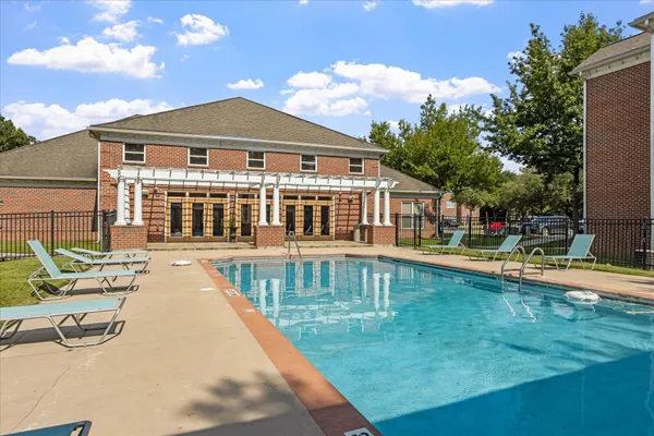 $115,000 | 3000 South Adams Street, Unit 711, Tallahassee, FL 32301