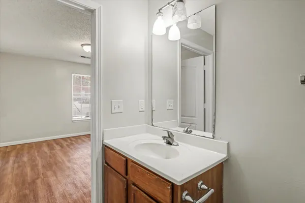 $115,000 | 3000 South Adams Street, Unit 711, Tallahassee, FL 32301