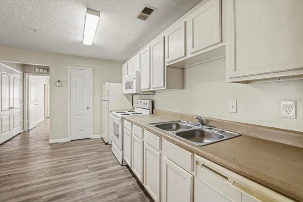 $115,000 | 3000 South Adams Street, Unit 711, Tallahassee, FL 32301