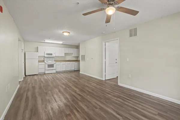 $115,000 | 3000 South Adams Street, Unit 711, Tallahassee, FL 32301